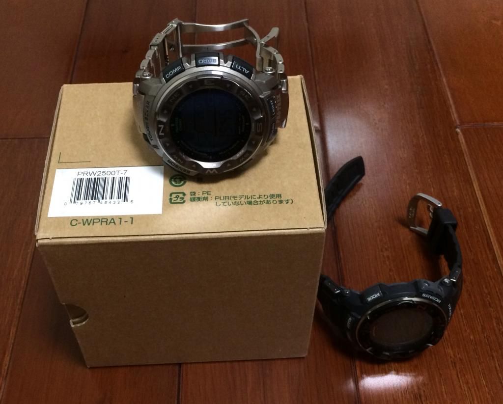 Cần bán Casio Protrek 2500T-7 Titanium và 2500-1 - 1