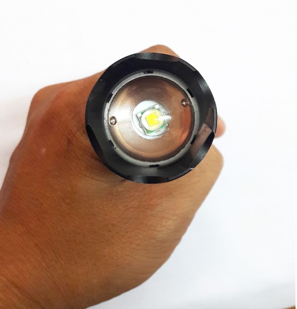 Đèn pin Siêu sáng Ultrafire HY A100 giá rẻ chất lượng như hàng Mỹ - 5
