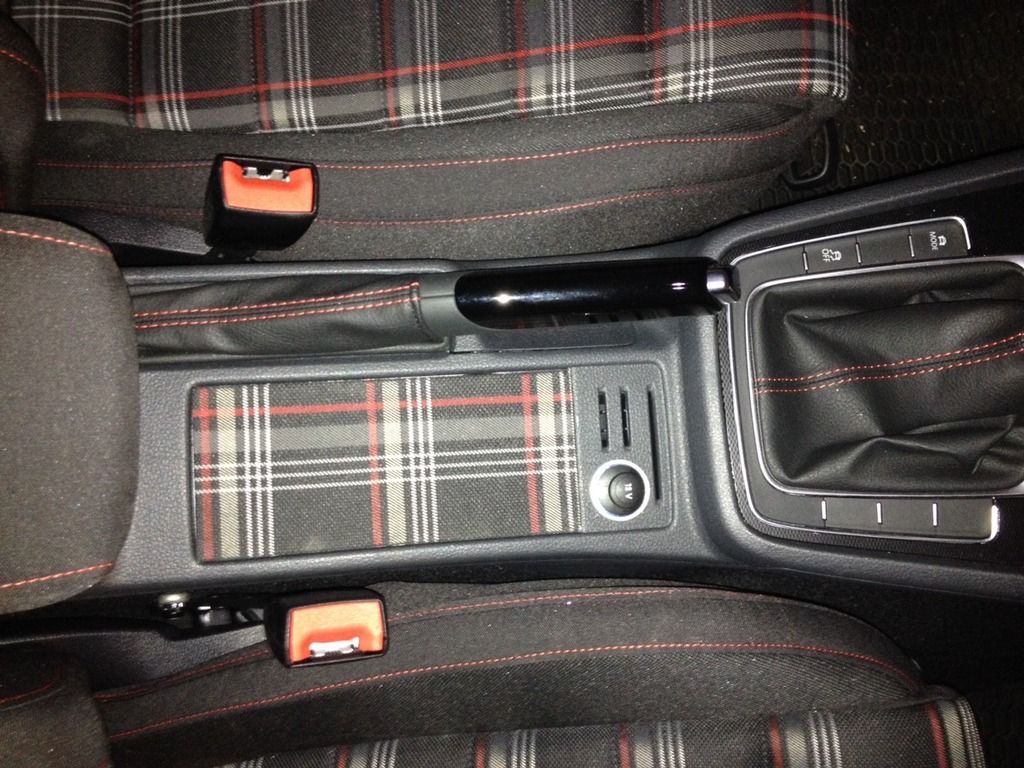 GTI S cupholders