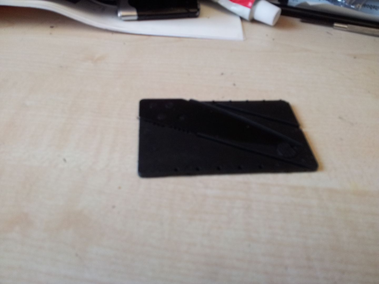 credit card sized folding knife